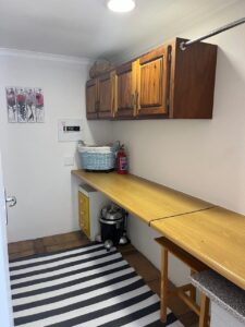 121 SUNRISE LAUNDRY AREA